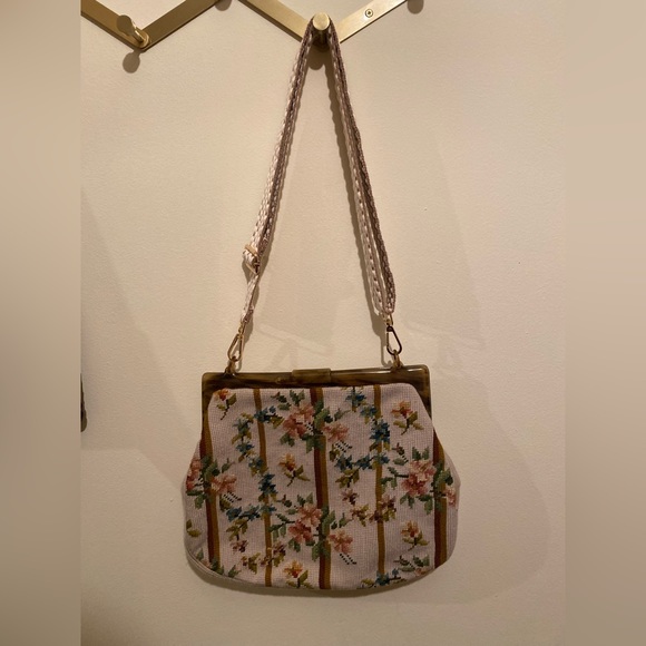 Vintage Needlepoint Floral Purse - Picture 4 of 5